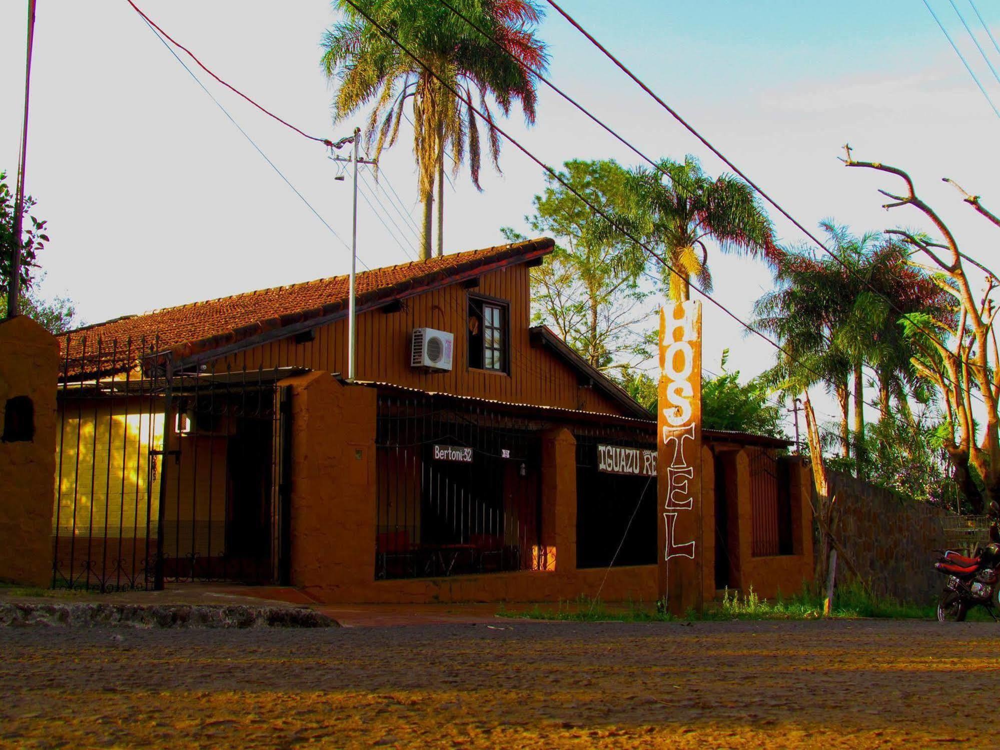 Iguazu Rey Hostel Puerto Iguazú Zewnętrze zdjęcie